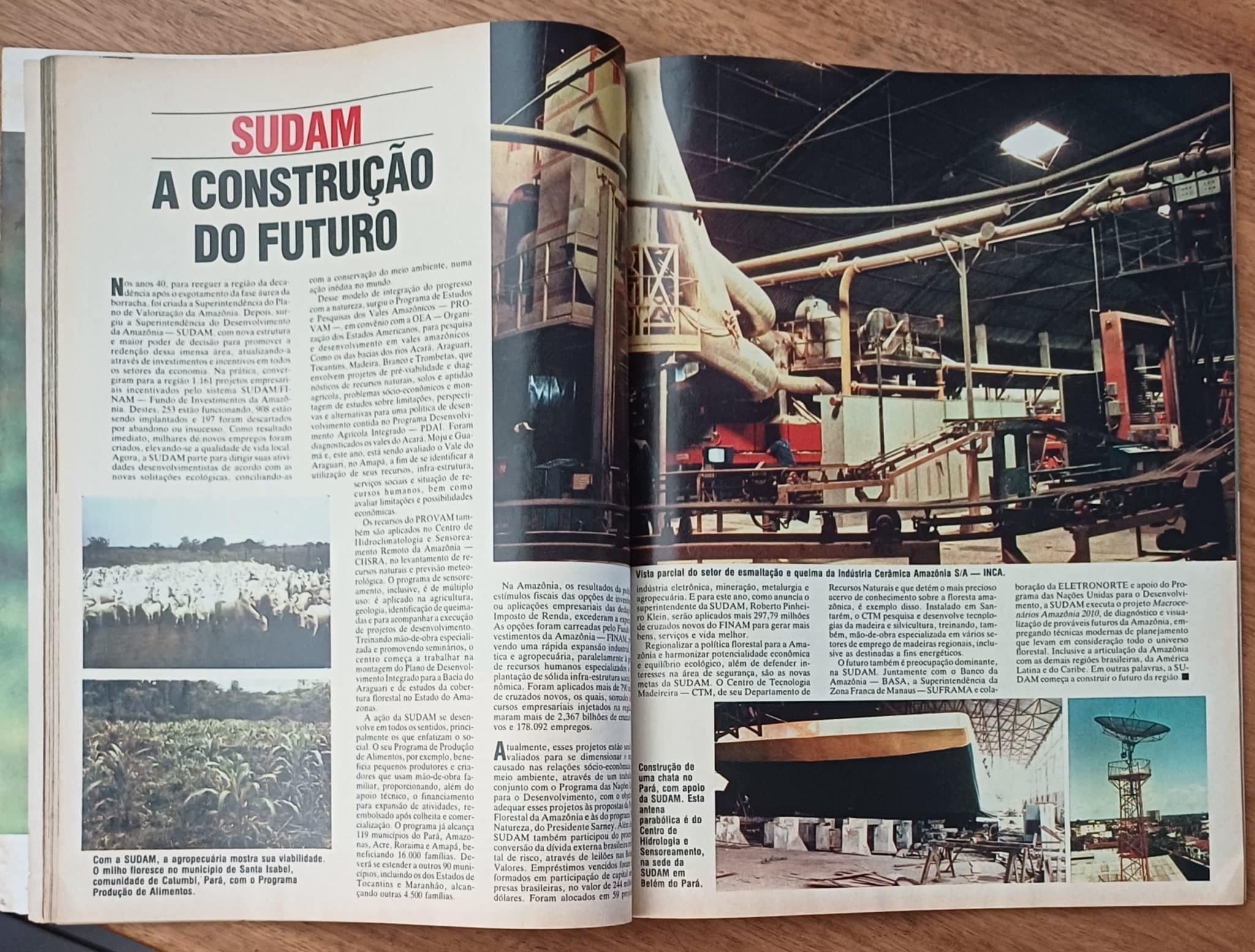 | Casa do Colecionador Q31. Revista Manchete especial Amazônia desafio do futuro.