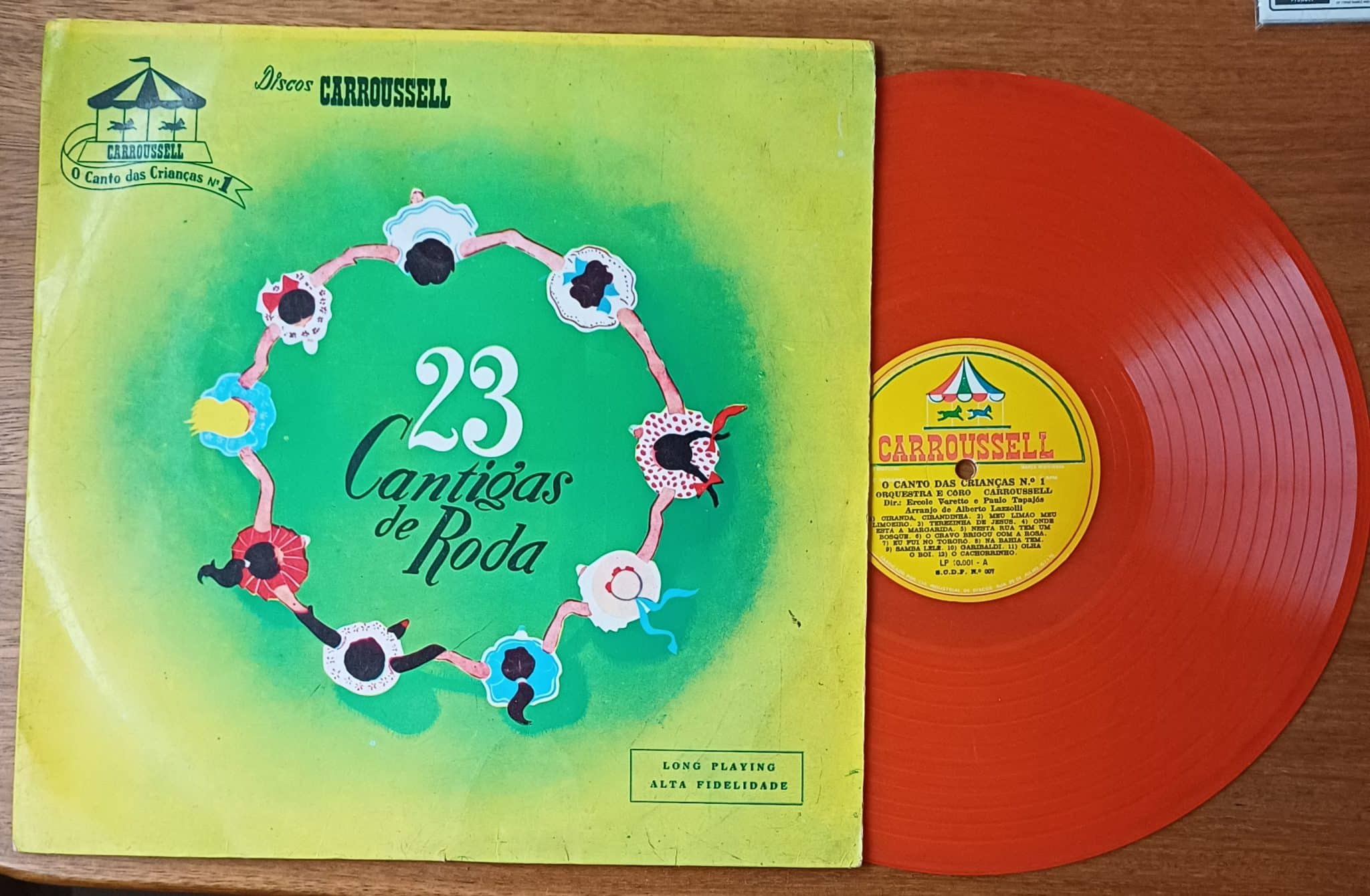 | Casa do Colecionador Vinil lp infantil Canto das crianças 1 com 23 cantigas de roda. Disco vermelho.