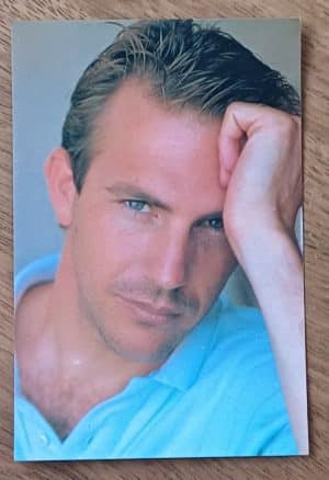 Cartão tipo postal Kevin Costner.