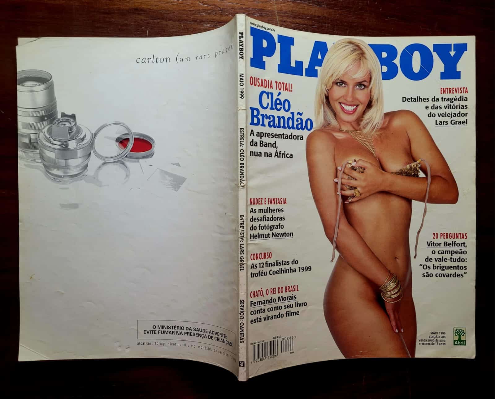 | Casa do Colecionador Playboy Nº 286 | Maio de 1999 | Cléo Brandão | Ousadia Total na África | Pôster de Donna D'Errico