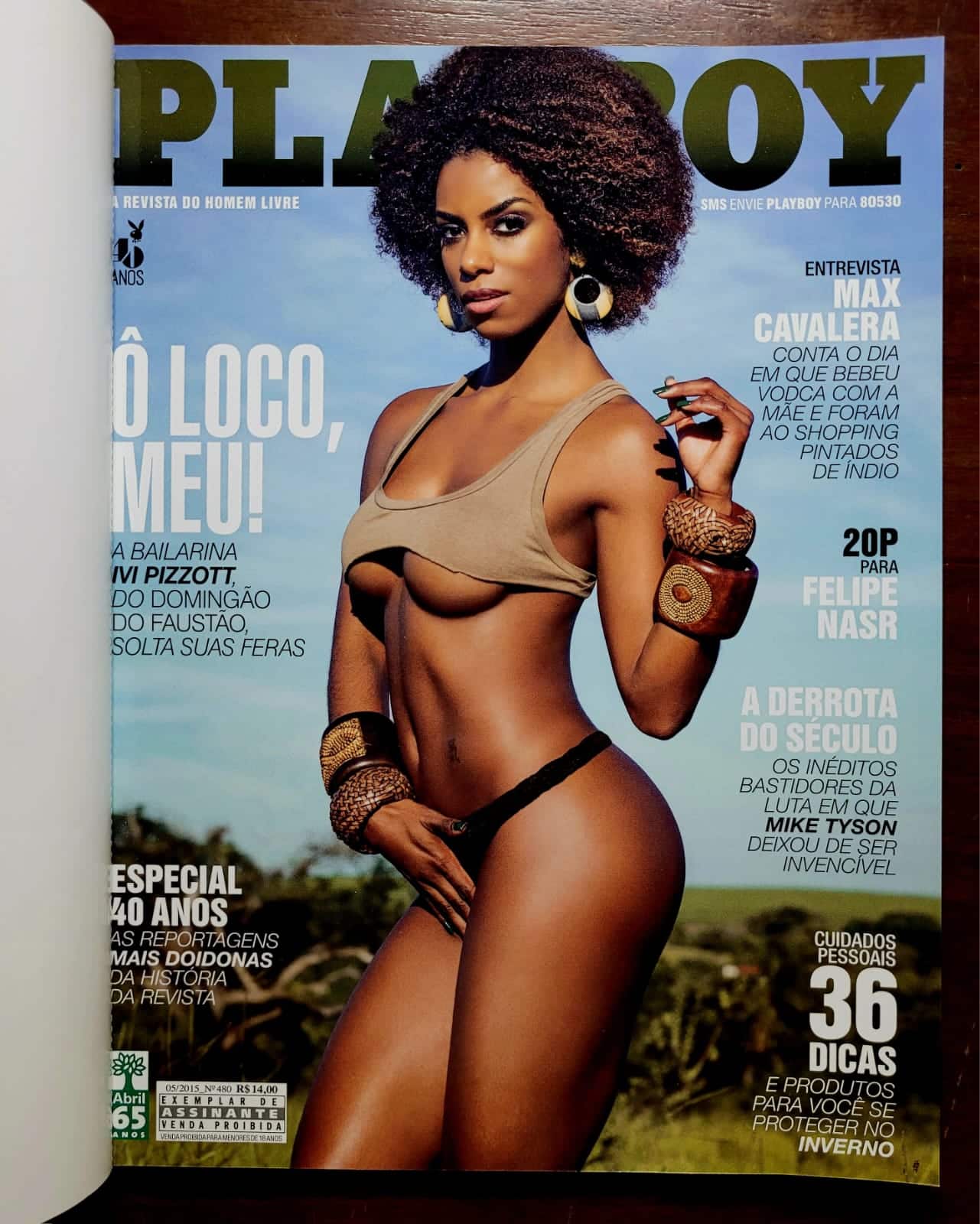 | Casa do Colecionador Playboy Nº 480 | Maio/2015 | Ivi Pizzott | Capa Variante Especial 40 Anos | Exemplar de Assinante com Sobrecapa "Homem"