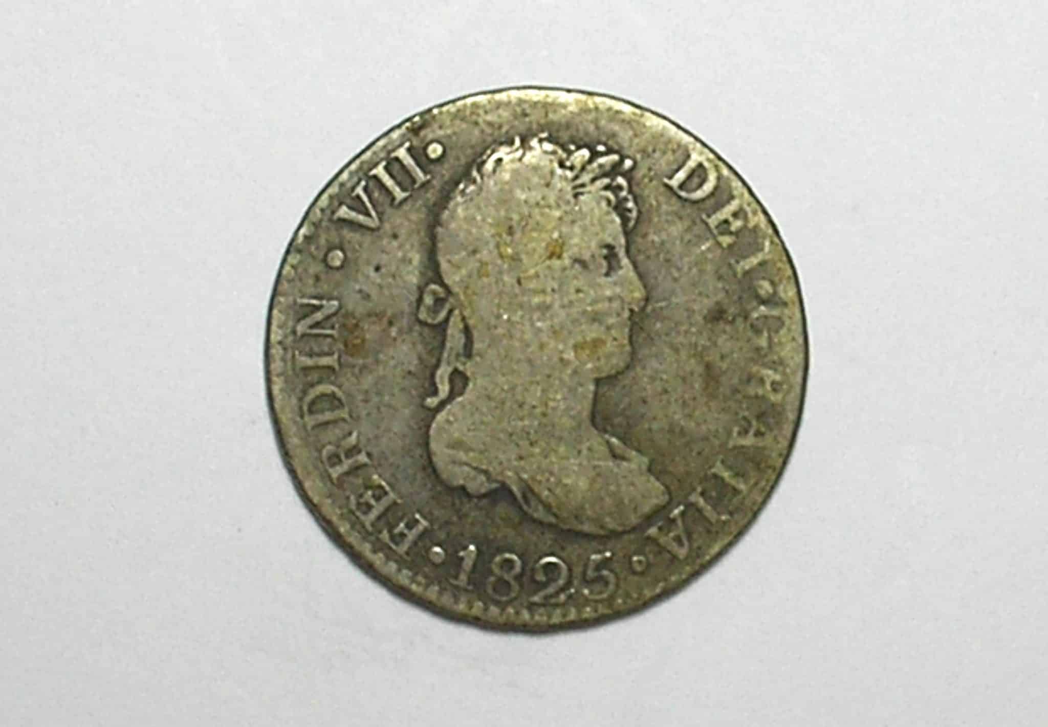 | Casa do Colecionador Espanha) 2 Reales - 1825-S (Jb) / Ferdin VII / Mbc / Prata / M600