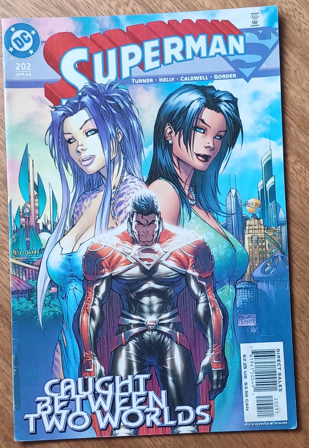 | Casa do Colecionador L26. Gibi Superman 202 Dc Comics 2004 em ingles. Between two worlds.