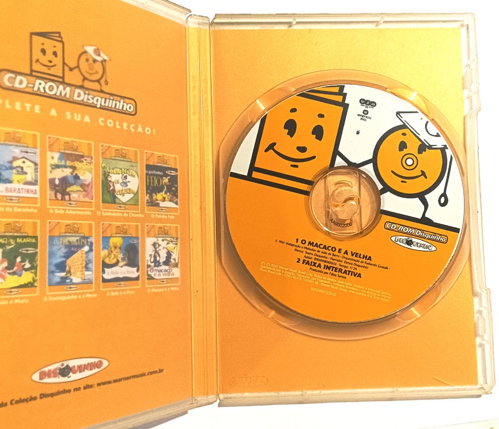 | Casa do Colecionador O Macaco e a velha, Coleção Disquinho – Warner -2003-CD (não acompanha o livro).