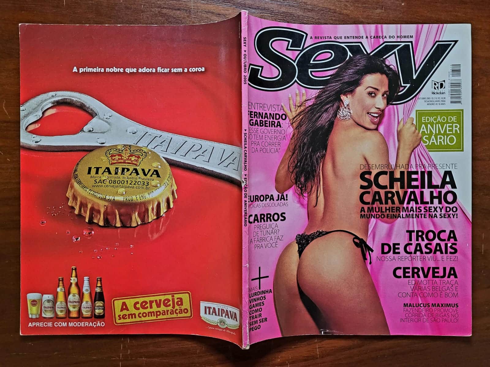 | Casa do Colecionador Revista Sexy Nº 310 | Outubro/2005 | Scheila Carvalho | Edição de Aniversário 13 Anos | Primeira Capa na Sexy