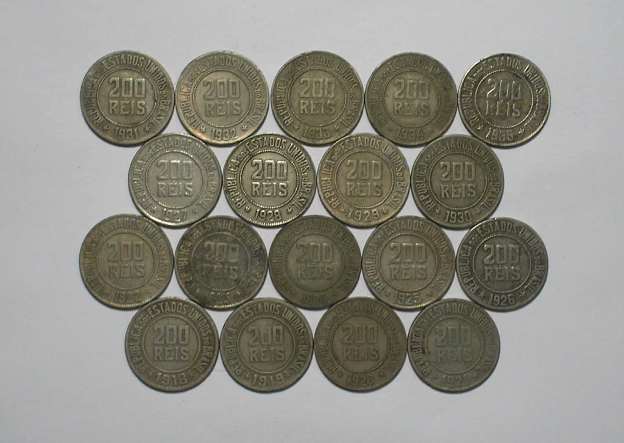 | Casa do Colecionador Série completa de 200 Réis de 1918 até 1935 com todas as peças dificeis e escassas - 1926 Fecha a coleção.