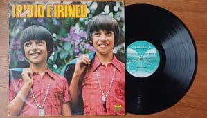 Vinil lp Iridio e Irineu Fofoca de mim. Minha Viola Amor de mãe.