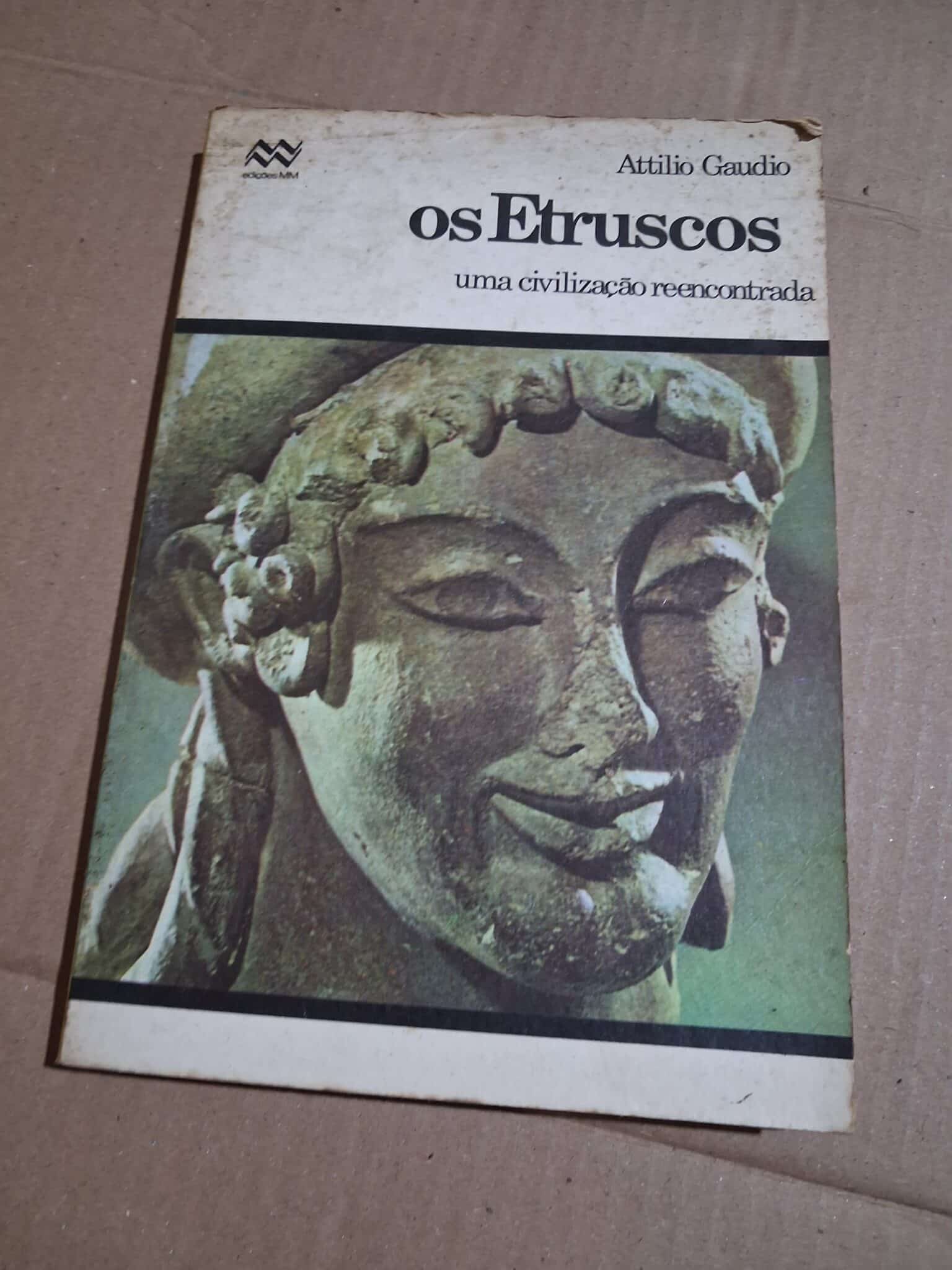 | Casa do Colecionador livro os etruscos uma civilizaçao reencontrada attilio gaudio