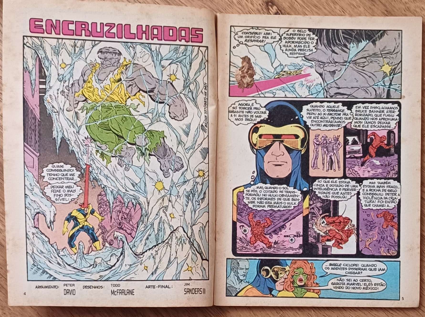 | Casa do Colecionador I26. Gibi Hulk 94 ed Abril 1991. Contra a shield.
