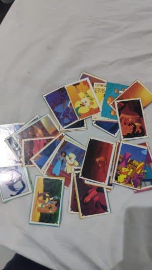 LOTE FIGURINHAS RECORTADAS ALBUM Aladdin  1993