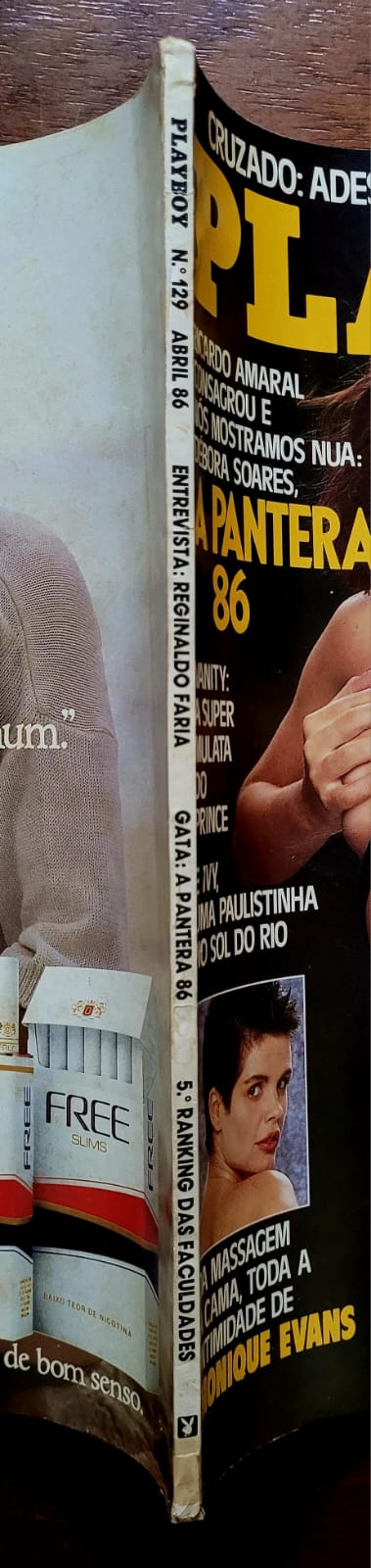 | Casa do Colecionador Playboy Nº 129 | Abril/1986 | Débora Soares – A Pantera 86 | Pôster Presente | Capa Desdobrável Recortada