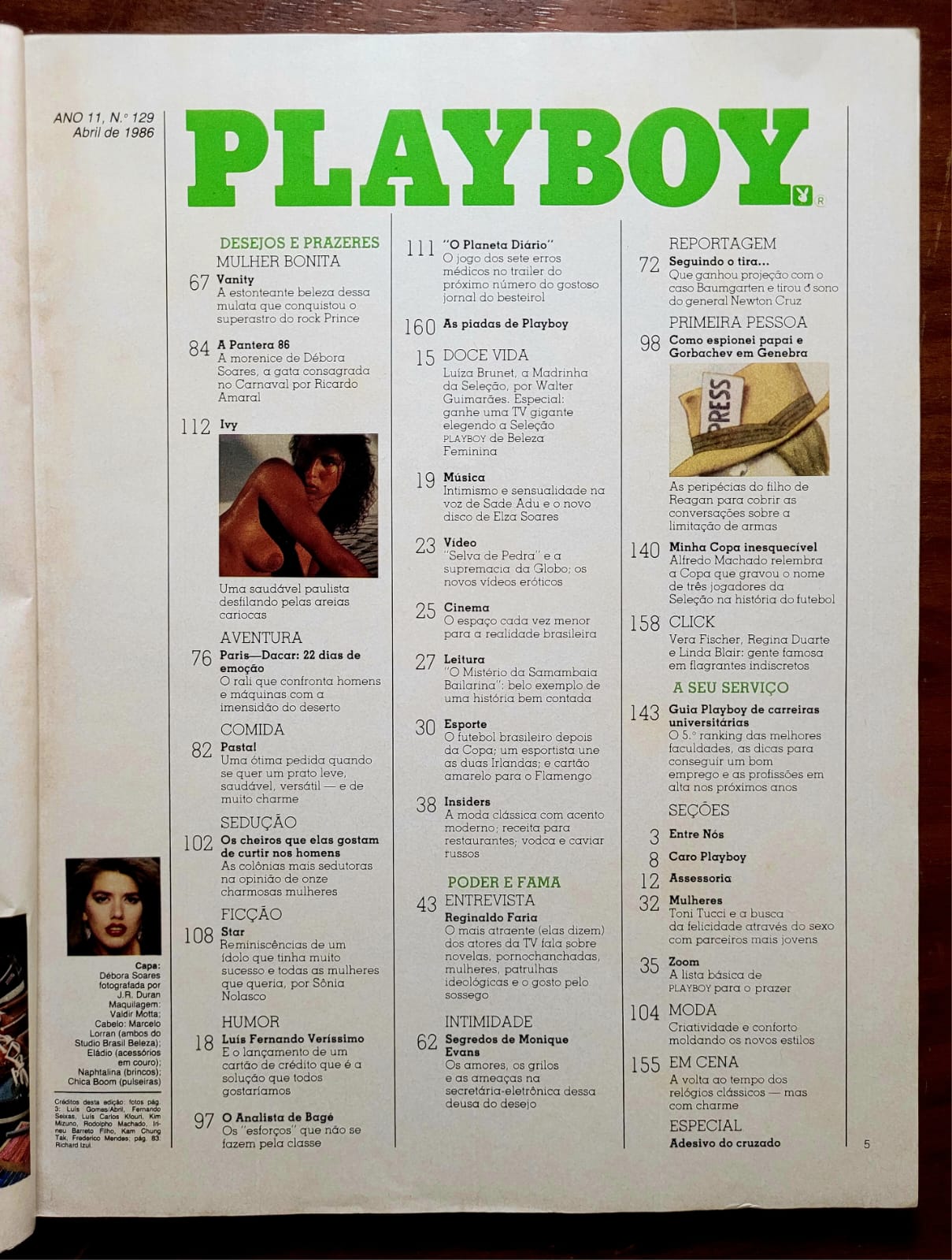 | Casa do Colecionador Playboy Nº 129 | Abril/1986 | Débora Soares – A Pantera 86 | Pôster Presente | Capa Desdobrável Recortada