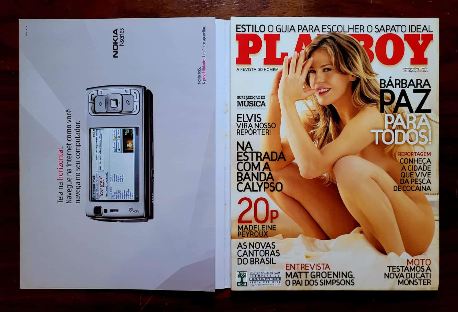 | Casa do Colecionador Playboy Nº 388 | Setembro/2007 | Bárbara Paz | Exemplar de Assinante | Luva Promocional + Pôster Presente