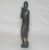 Escultura esculpida e talhada em madeira no estilo de homem Africano — Importado
