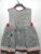 Vestido infantil listrado com acabamento em vermelho sem mangas bordado e bainha em renda, veste menina 3 anos